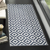 Safavieh Montauk 2'-3" x 7'-0" Rug in Navy / Ivory