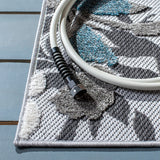 Safavieh Cabana 4'-5" x 6'-5" Rug in Beige / Blue