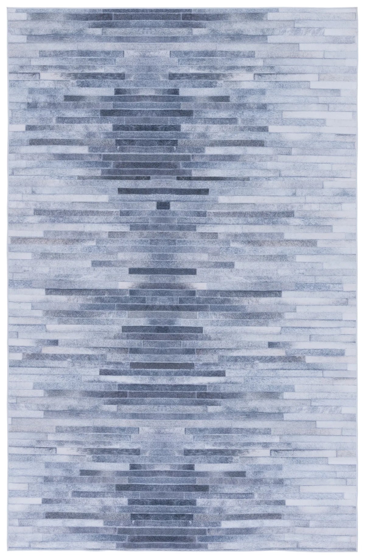 Safavieh Faux Hide 4'-0" x 6'-0" Rug in Light Grey / Grey