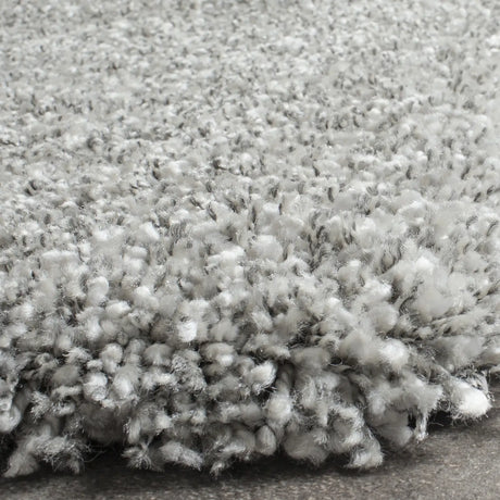 Safavieh Santa Monica Shag 9'-6" x 13'-0" Rug in Silver