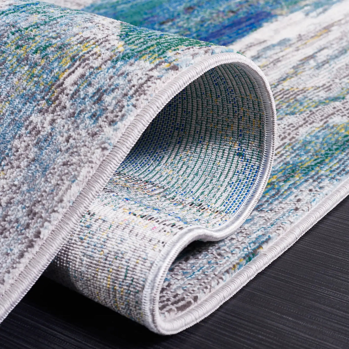 Safavieh Art Studio 4'-0" x 6'-0" Rug in Light Grey / Blue