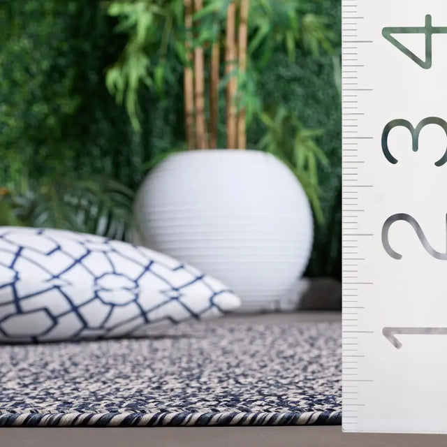 Safavieh Braided 300 5'-0" x 8'-0" Rug in Navy