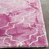 Safavieh Dip Dye 2'-3" x 6'-0" Rug in Rose / Ivory