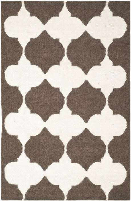 Safavieh Dhurries 2'-6" x 4'-0" Rug in Brown / Ivory