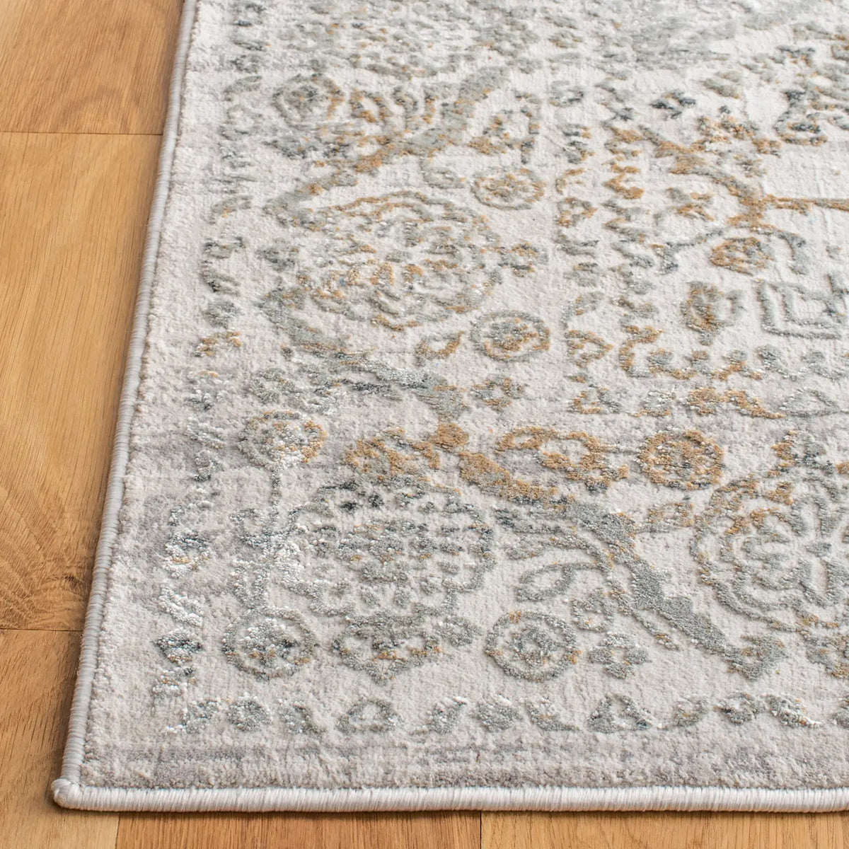 Safavieh Princeton 5'-3" x 7'-6" Rug in Beige / Grey