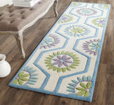 Safavieh Cambridge 2'-6" x 8'-0" Rug in Ivory / Blue