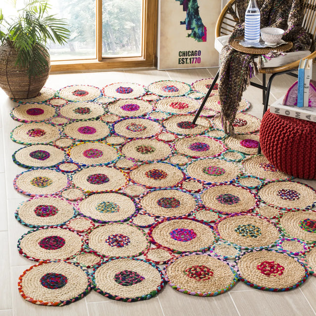 Safavieh Cape Cod 4'-0" x 6'-0" Rug in Red / Natural
