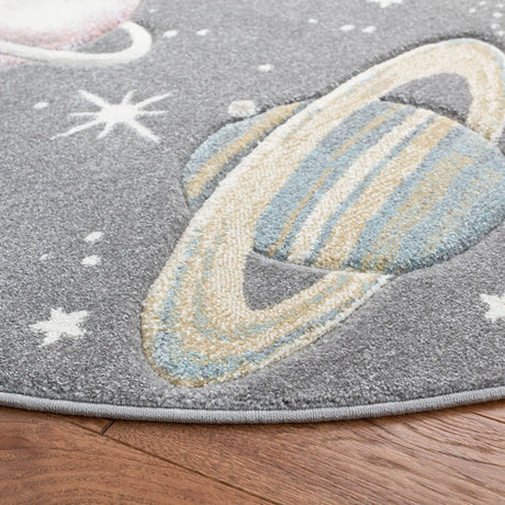 Safavieh Carousel Kids 100 5'-3" x 5'-3" Rug in Grey / Lavender