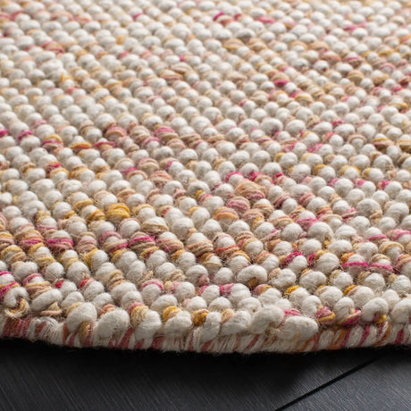 Safavieh Natura 6'-0" x 6'-0" Rug in Red / Ivory