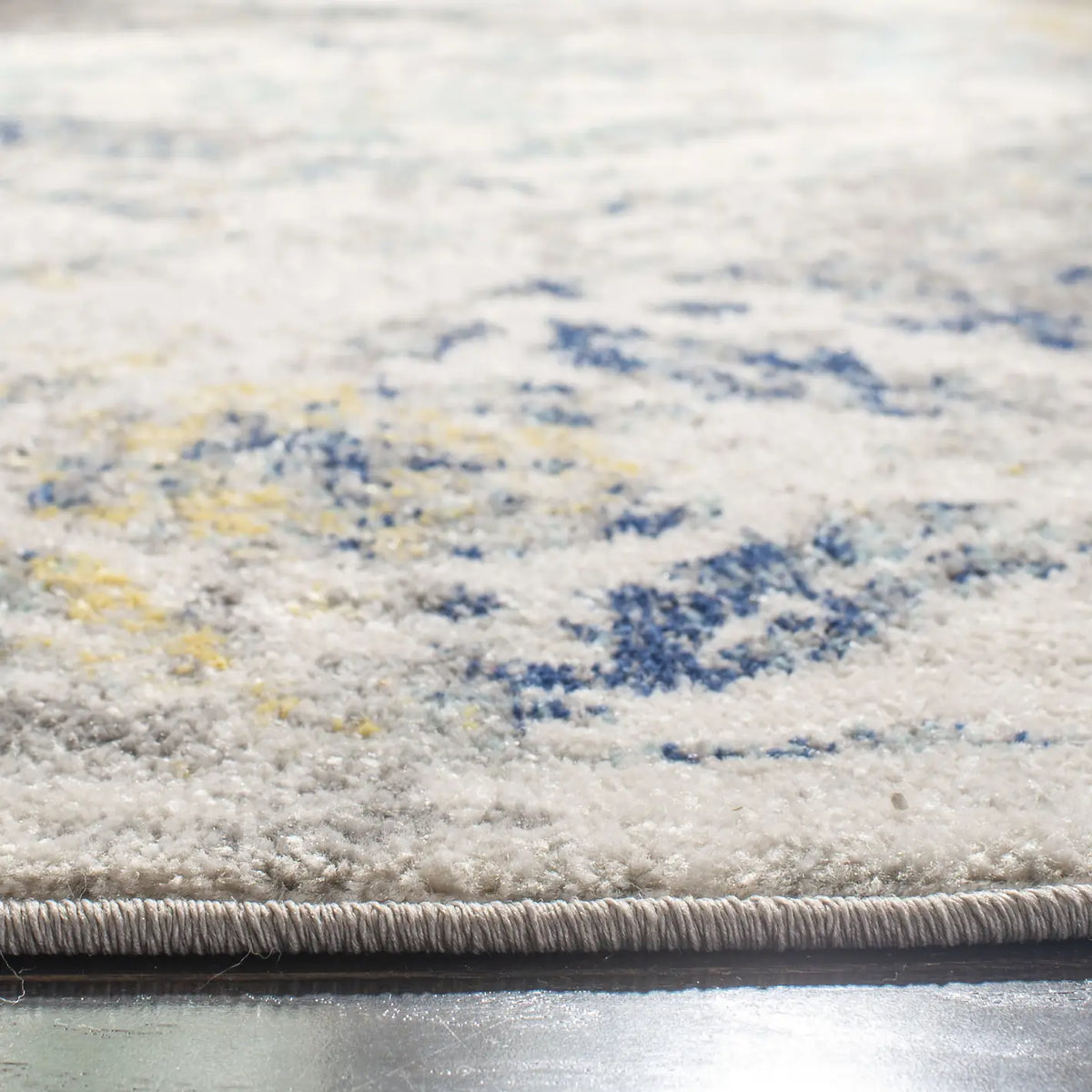 Safavieh Madison 6'-7" x 6'-7" Rug in Ivory / Blue