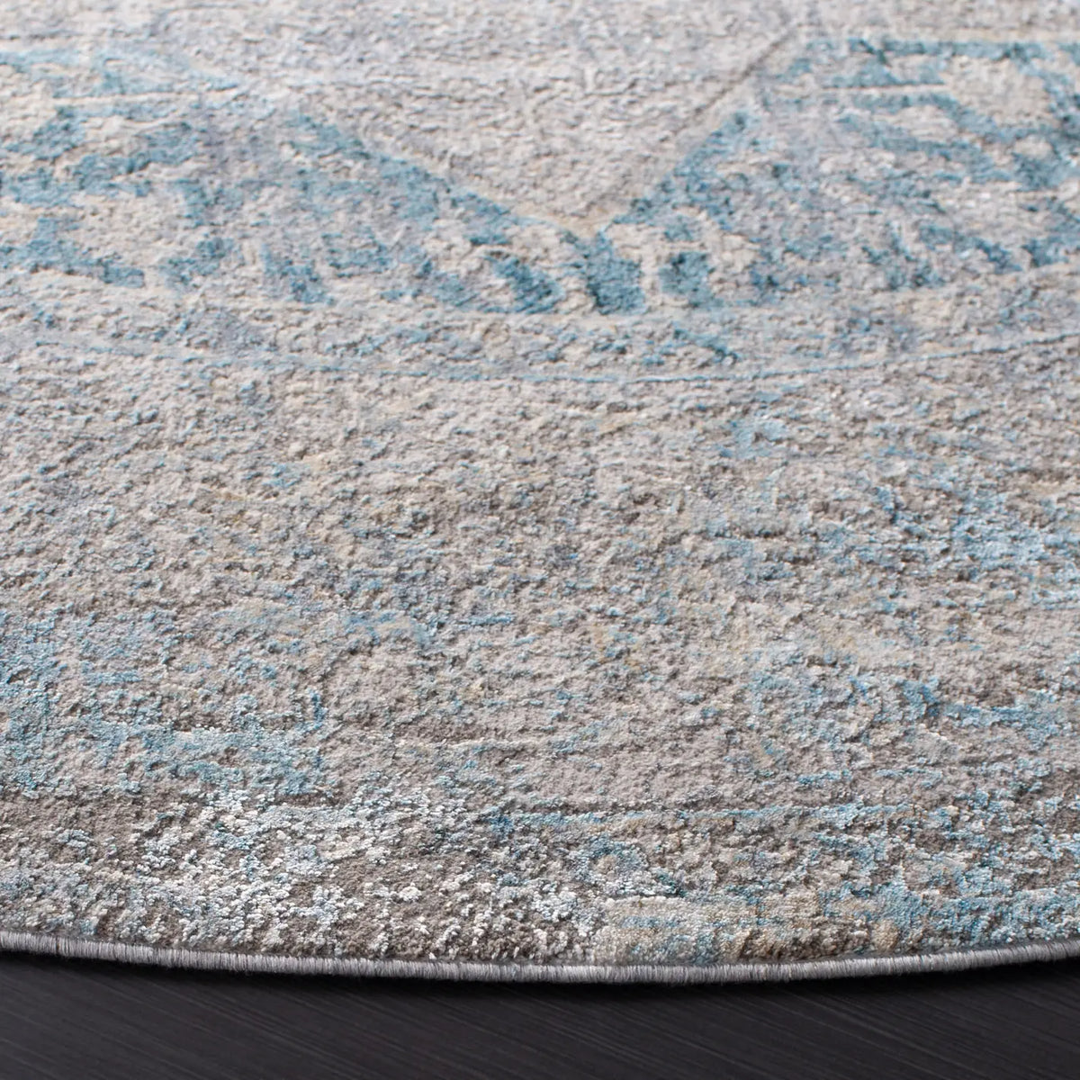Safavieh Dream 6'-7" x 6'-7" Rug in Grey / Aqua