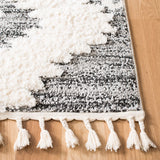 Safavieh Moroccan Tassel Shag 4'-0" x 6'-0" Rug in Ivory / Grey