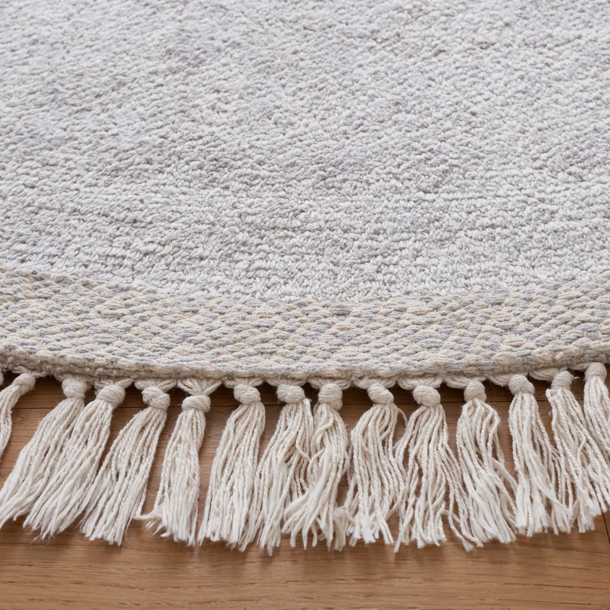 Safavieh Easy Care 6'-0" x 6'-0" Rug in Grey / Ivory