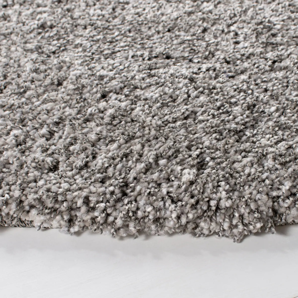 Safavieh Shag 10'-0" x 10'-0" Rug in Silver