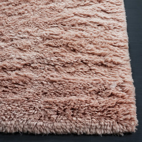 Safavieh Casablanca 4'-0" x 6'-0" Rug in Pink