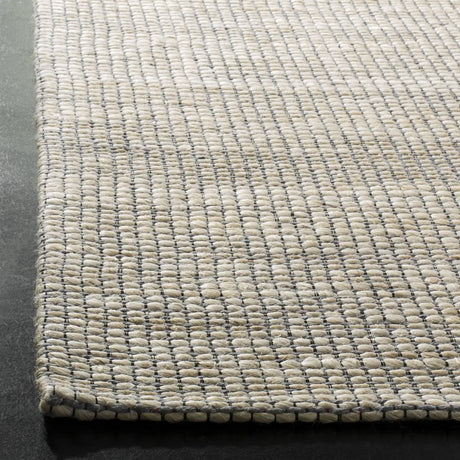 Safavieh Marbella 4'-0" x 6'-0" Rug in Ivory
