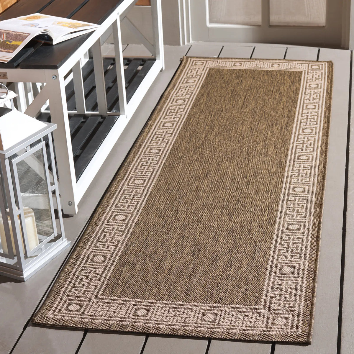 Safavieh Courtyard 2'-3" x 6'-7" Rug in Dark Beig / Beige