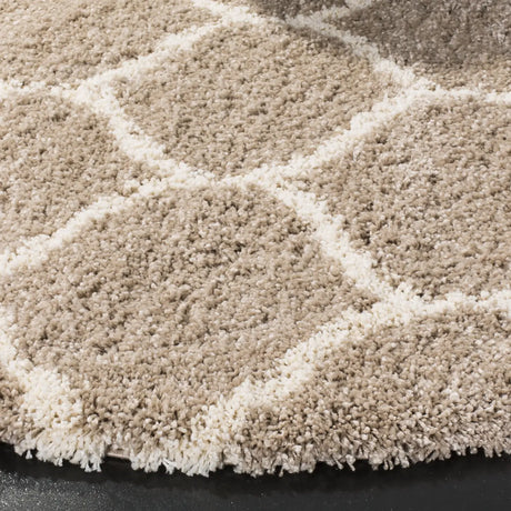 Safavieh Hudson Shag 5'-3" x 5'-3" Rug in Beige / Ivory