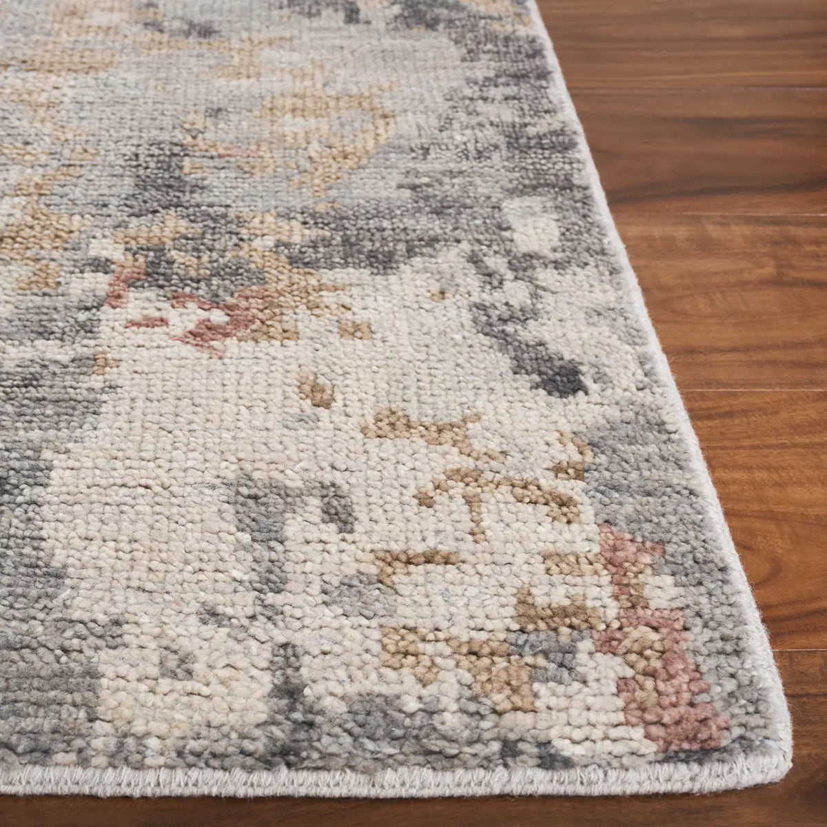 Safavieh Samarkand 6'-0" x 9'-0" Rug in Grey / Ivory