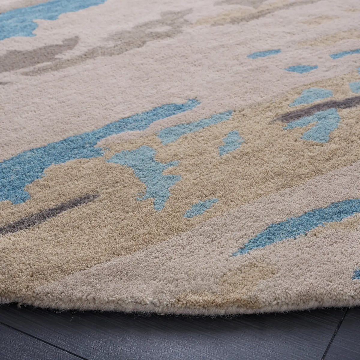 Safavieh Soho 6'-0" x 6'-0" Rug in Beige / Blue