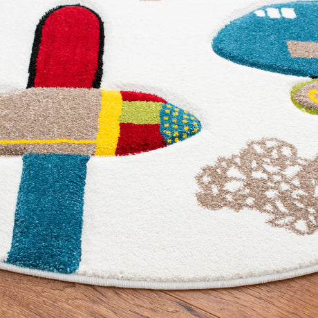 Safavieh Carousel Kids 100 5'-3" x 5'-3" Rug in Ivory / Blue