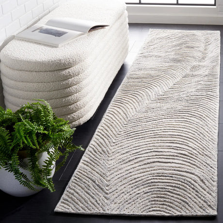 Safavieh Trace 2'-3" x 9'-0" Rug in Grey / Ivory