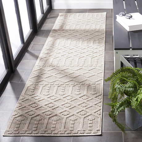Safavieh Global 2'-2" x 8'-0" Rug in Beige / Ivory