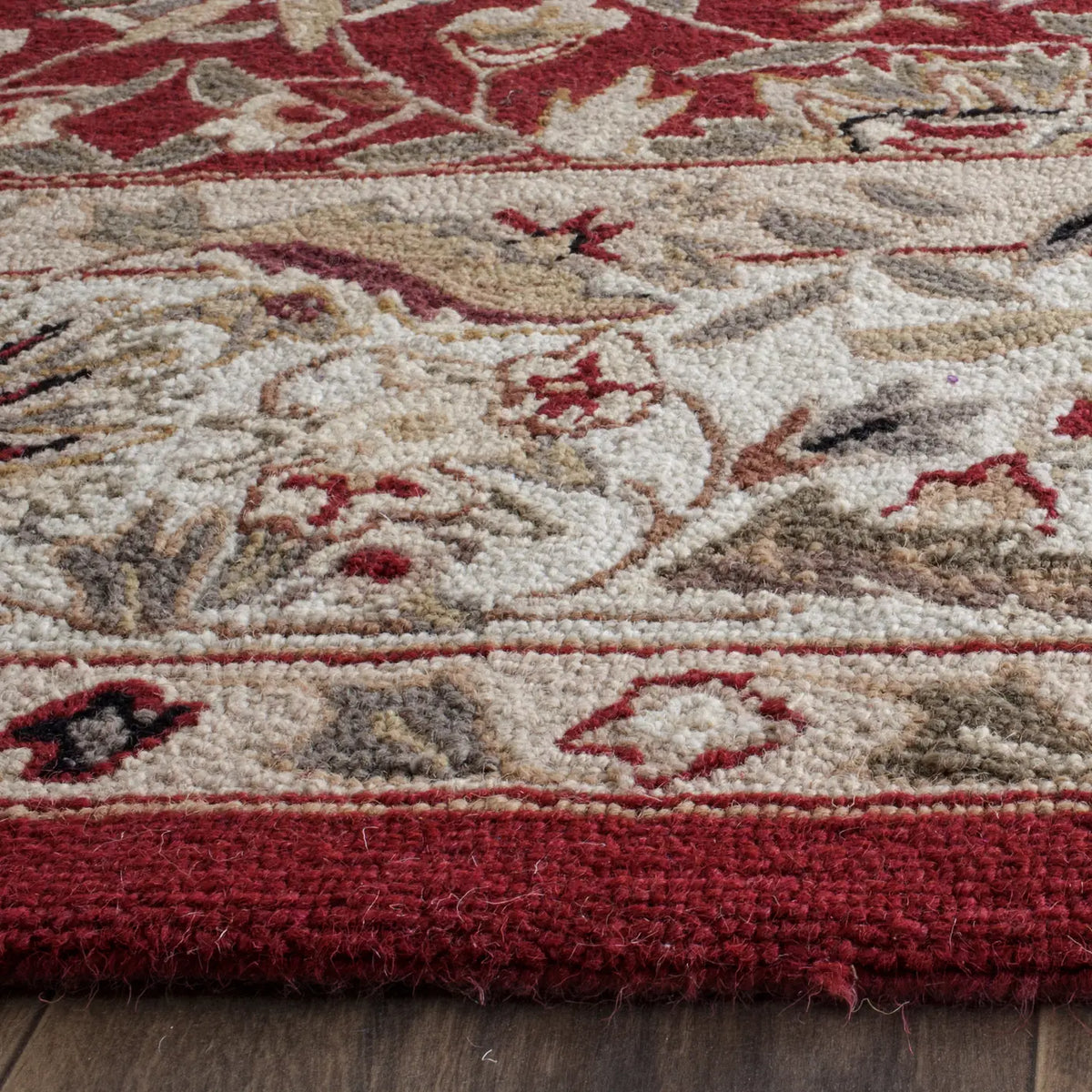 Safavieh Chelsea 8'-0" x 10'-0" Rug in Burgundy / Ivory