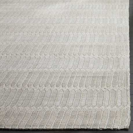 Safavieh Marbella 5'-0" x 8'-0" Rug in Beige