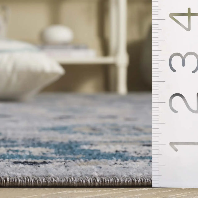 Safavieh Bayside 4'-0" x 6'-0" Rug in Blue / Grey