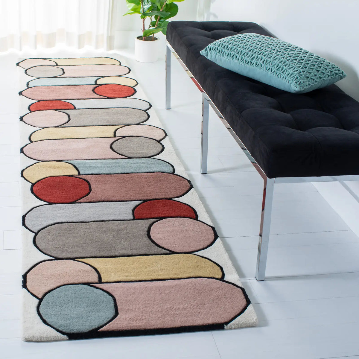 Safavieh Fifth Avenue 2'-3" x 9'-0" Rug in Ivory / Multi