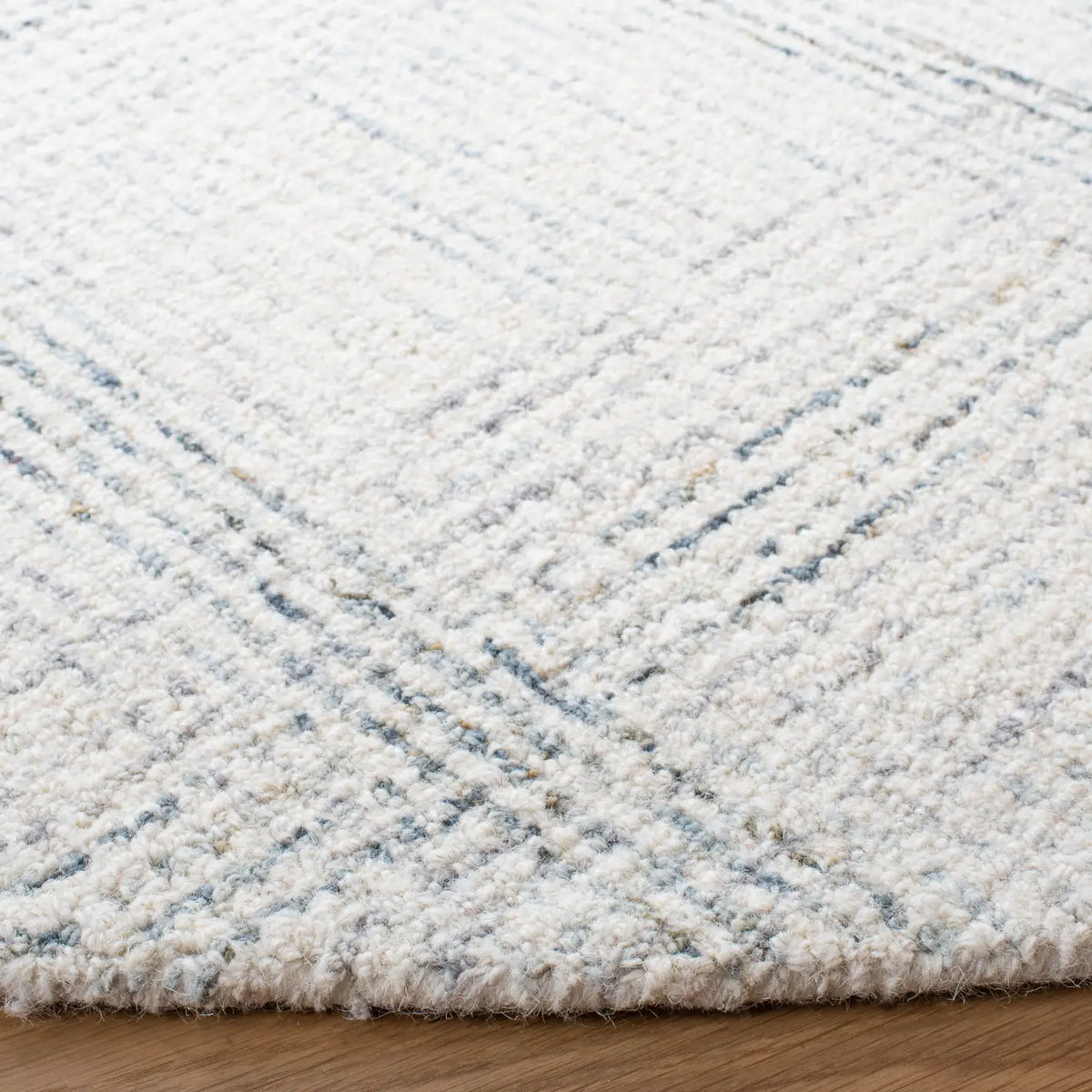 Safavieh Abstract 6'-0" x 6'-0" Rug in Ivory / Gold