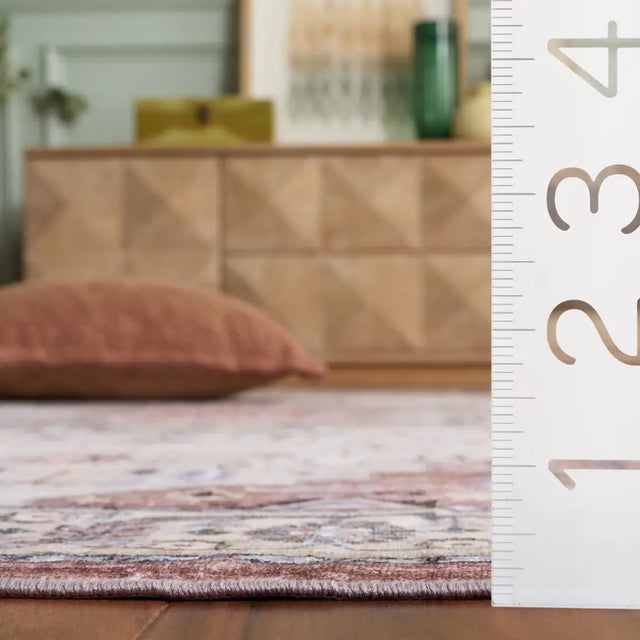 Safavieh Arizona 5'-0" x 8'-0" Rug in Beige Green / Brown