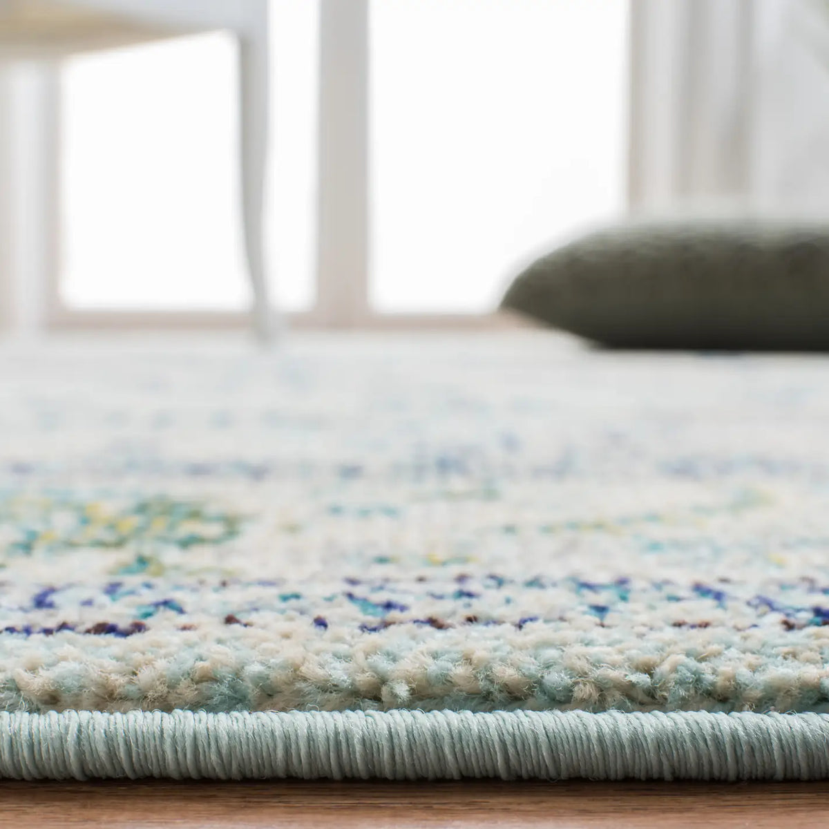 Safavieh Monaco 4'-0" x 5'-7" Rug in Light Blue / Ivory