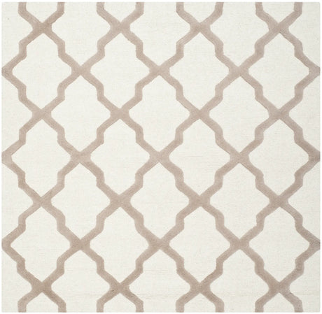 Safavieh Cambridge 6'-0" x 6'-0" Rug in Ivory / Beige