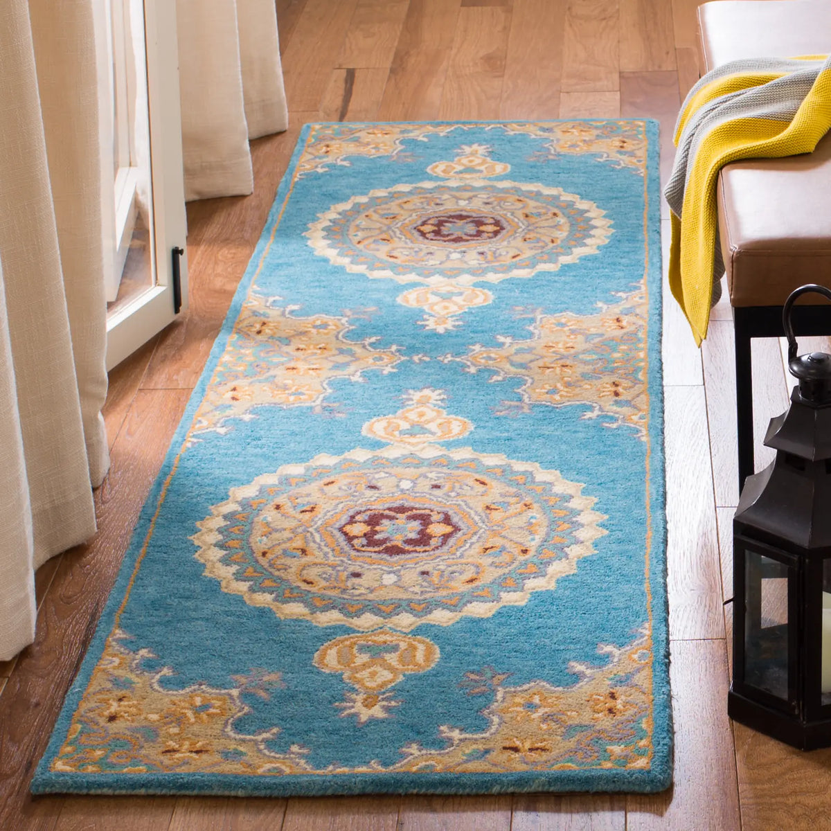 Safavieh Heritage 2'-3" x 8'-0" Rug in Blue / Beige