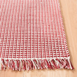 Safavieh Montauk 5'-0" x 8'-0" Rug in Ivory / Red