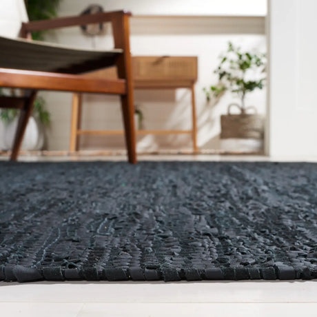 Safavieh Vintage Leather 8'-0" x 10'-0" Rug in Black