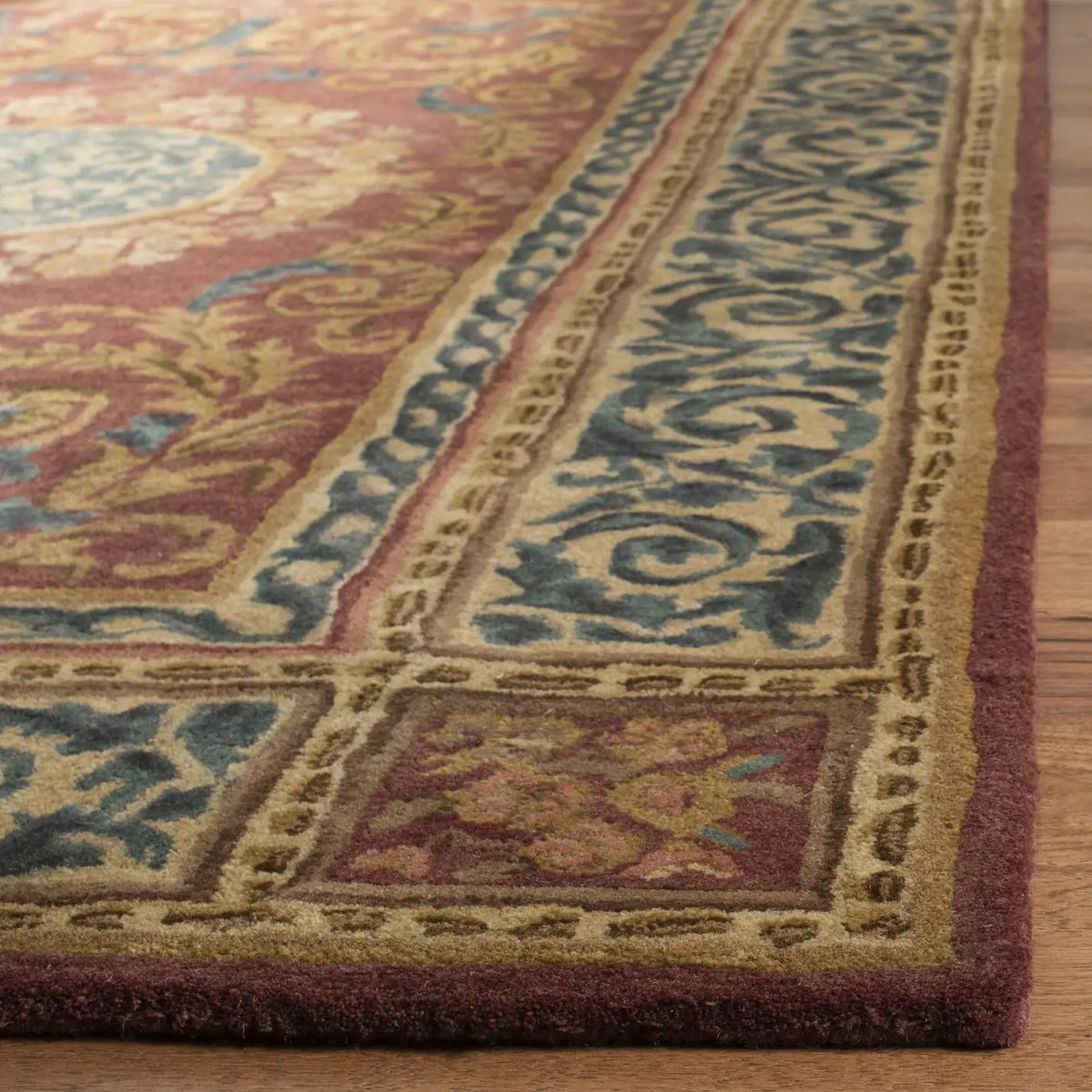 Safavieh Empire 5'-0" x 8'-0" Rug in Burgundy / Gold
