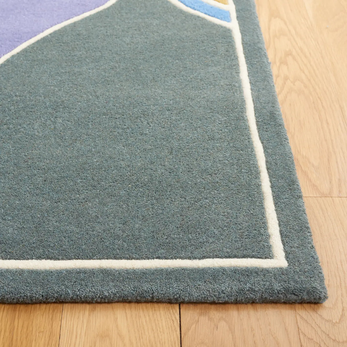 Safavieh Soho 3'-6" x 5'-6" Rug in Multi