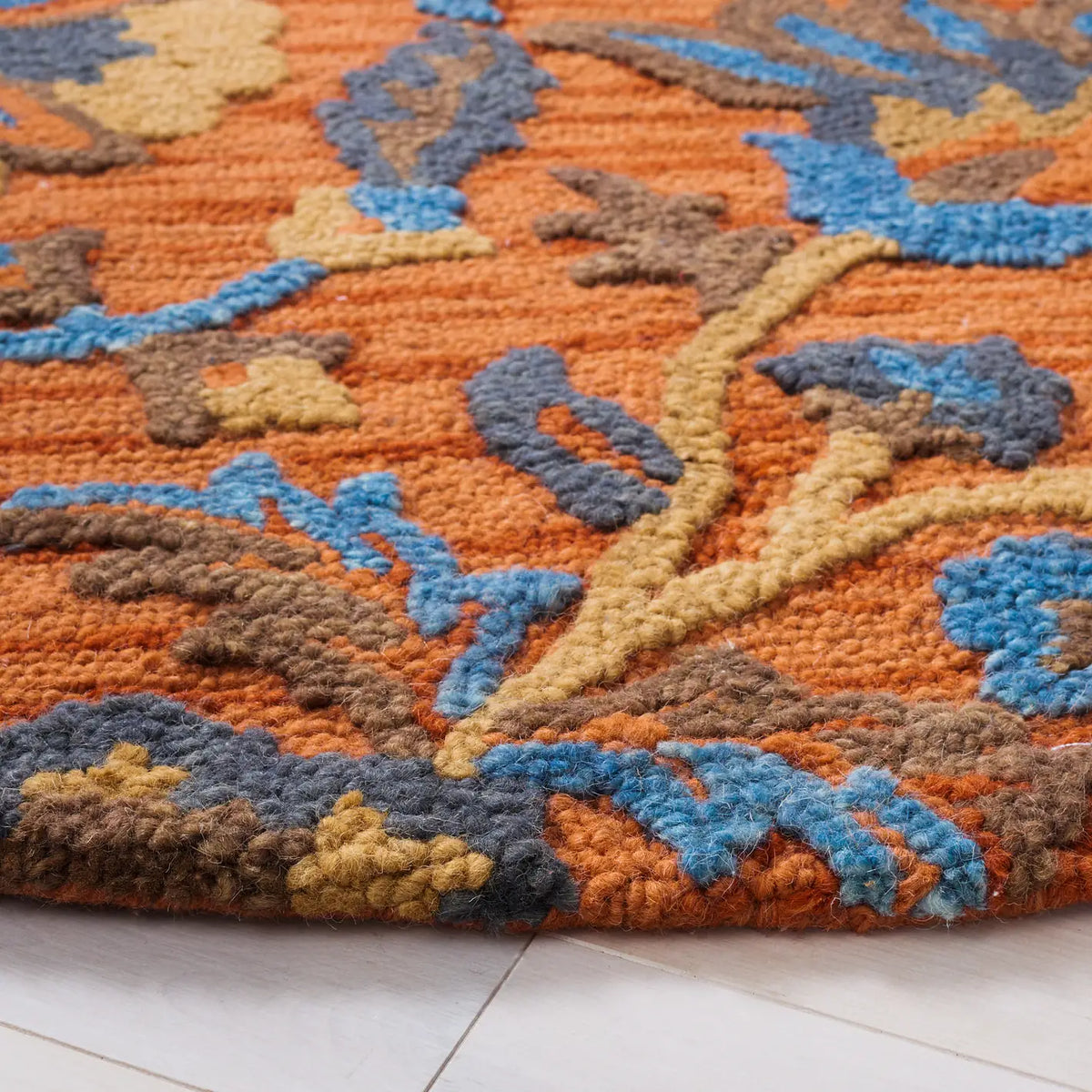 Safavieh Blossom 6'-0" x 6'-0" Rug in Rust / Blue