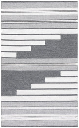 Safavieh Kilim 4'-0" x 6'-0" Rug in Ivory / Dark Grey