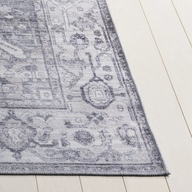 Safavieh Tucson 4'-0" x 6'-0" Rug in Grey / Light Grey