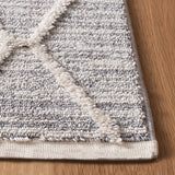 Safavieh Martha Stewart Berber Shag 5'-3" x 7'-6" Rug in Ivory / Grey