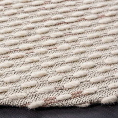 Safavieh Marbella 6'-0" x 6'-0" Rug in Beige