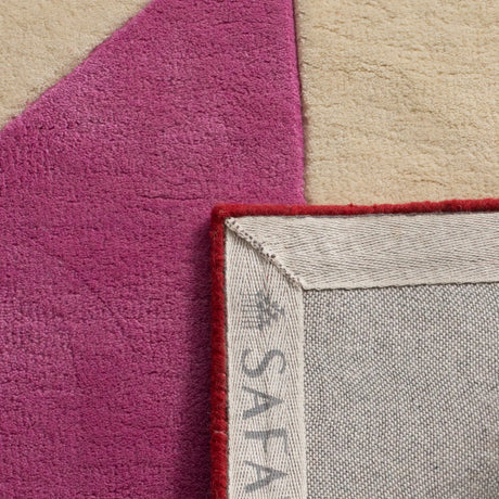 Safavieh Fifth Avenue 5'-0" x 8'-0" Rug in Ivory / Purple