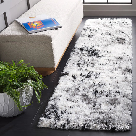 Safavieh Lindsay Shag 2'-2" x 8'-0" Rug in Grey / Black Ivory