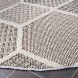 Safavieh Global 6'-7" x 6'-7" Rug in Grey / Ivory