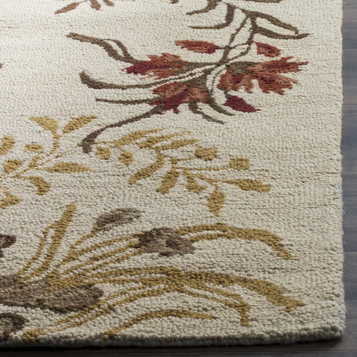 Safavieh Blossom 5'-0" x 8'-0" Rug in Beige / Multi