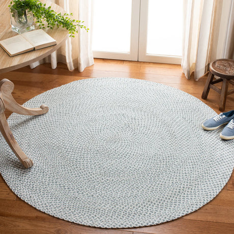 Safavieh Braided 5'-0" x 5'-0" Rug in Silver / Ivory